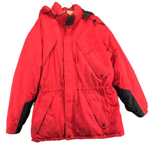 Marlboro Country Store Men's Down Hooded Puffer Jacket Red Medium Vintage